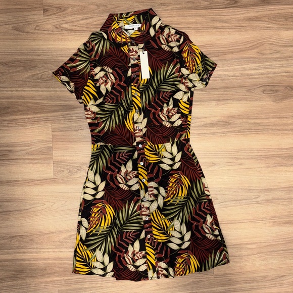 Button-Up Dress - Picture 5 of 5